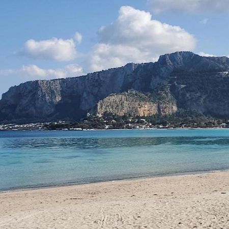 Fronte Mare Arenella Acomodação com café da manhã Palermo Exterior foto